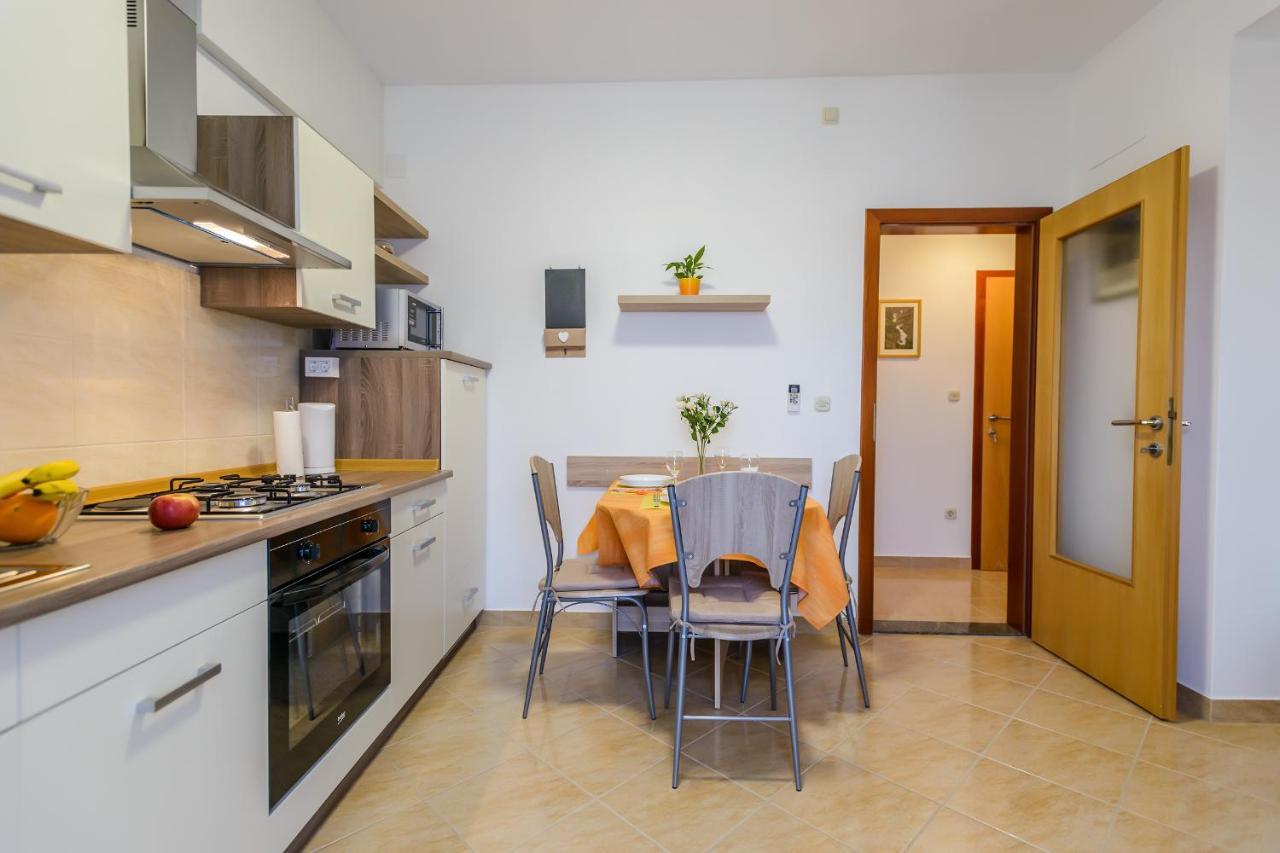 Apartmani Nena Zadar Exteriör bild