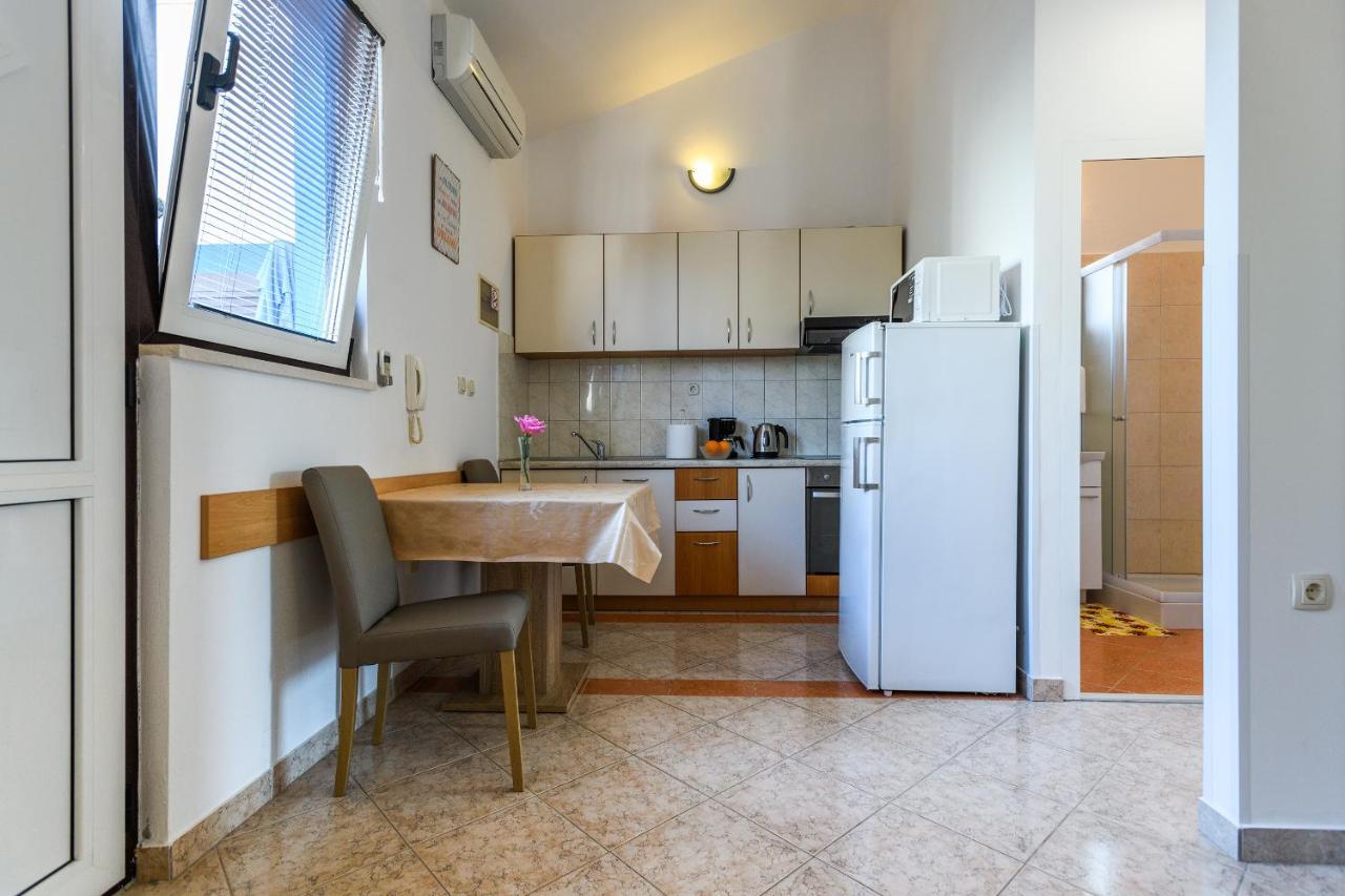 Apartmani Nena Zadar Exteriör bild